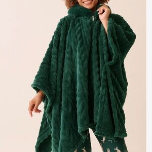 Cozy Green Womens Cable Effect Soft Plush Hooded Blanket Poncho